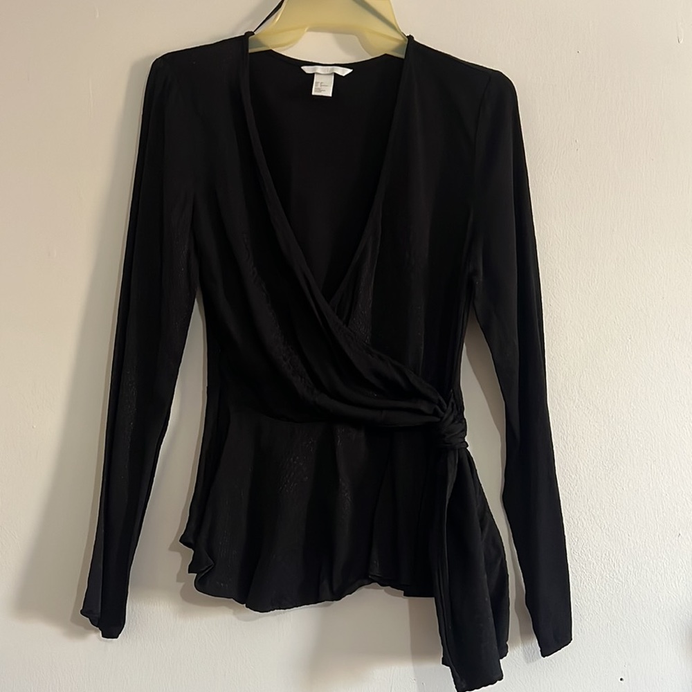 HM front tie shirt